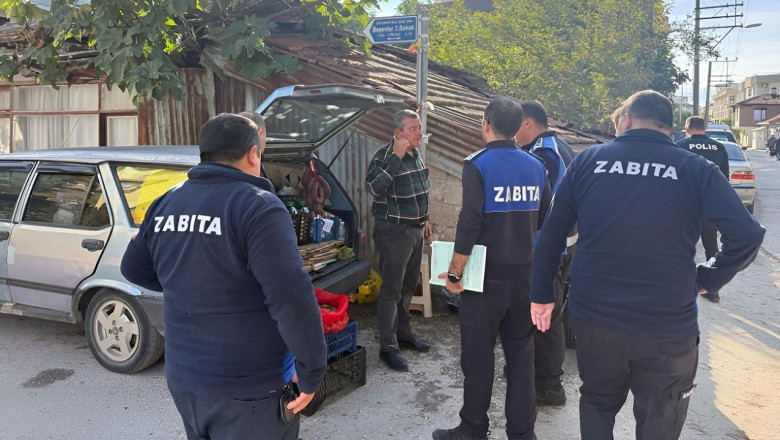 Çiftlikköy’de Zabıtadan Seyyar Satıcılara Müdahale