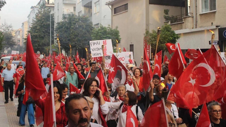 CHP Yalova İl Başkanlığı, Yalovalıları “Cumhuriyet” Yürüyüşüne Davet Etti!
