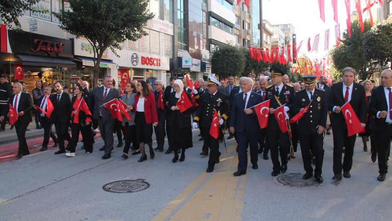 Çok Yaşa Cumhuriyet!