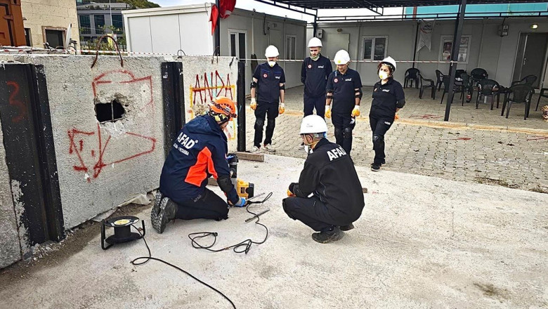 Yalova AFAD Personeline “Enkazda Arama ve Kurtarma Temel Eğitimi” Verildi