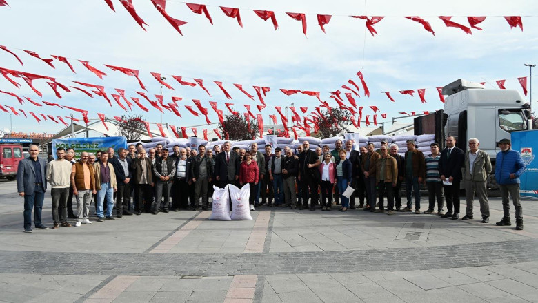 Yalova Belediyesi’nden Üreticiye 14 Ton Sertifikalı Buğday Tohumu Desteği