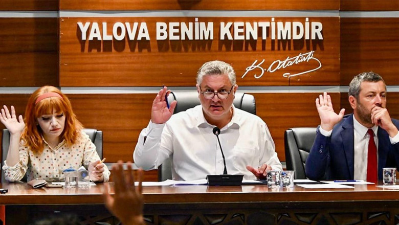 Yalova Belediyesi Meclisi Toplanıyor