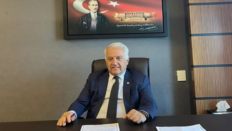 Vekil Becan; Üniversiteliler Barınma ve Ulaşım Sıkıntısıyla Boğuşuyor