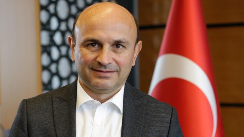 Oral: Saygı ve özlemle anıyoruz