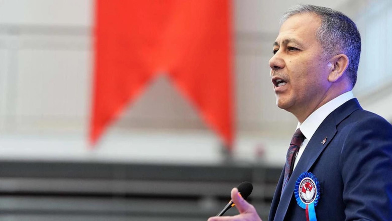 Bakan Yerlikaya Açıkladı: Yalova Dahil Toplam 25 İlde Siber Suçlulara Yönelik Operasyon!