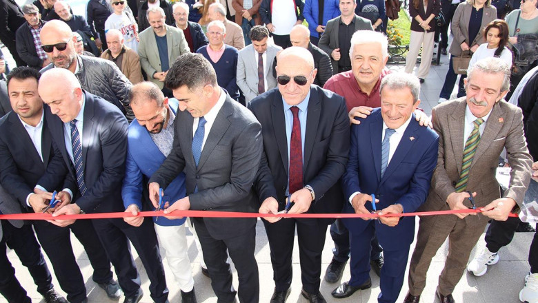 Yalova’nın Efsane İsminin Fotoğraf Sergisi Açıldı!