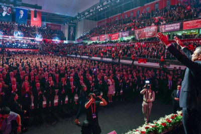 Avni Kurt’tan CHP 39. Kurultayına Övgü: “Partimiz Güçlü Bir Kurultay Geçirdi”