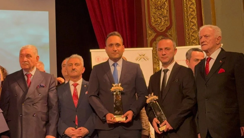 Cem Mete Okur’un Onur Günü: “Son Dakika – Bizim Hikayemiz” Kitabı Tanıtıldı