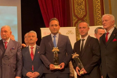 Cem Mete Okur’un Onur Günü: “Son Dakika – Bizim Hikayemiz” Kitabı Tanıtıldı