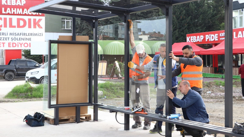 YENİ NESİL DURAKLAR DEVREYE ALINIYOR