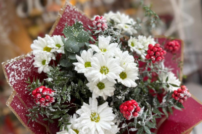 JOUR MOİS ÇİÇEKLİK YENİ YILA HAZIR