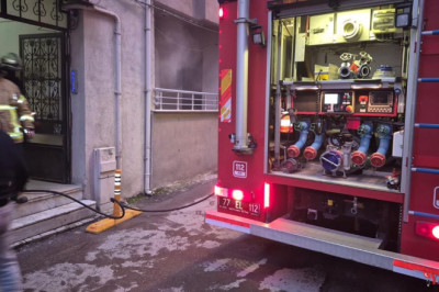 Alevler Korkuttu, İtfaiye Anında Müdahale Etti