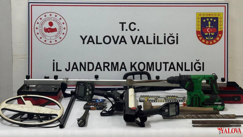 Altınova’da Kaçak Define Operasyonu: 5 Şüpheli Suçüstü Yakalandı