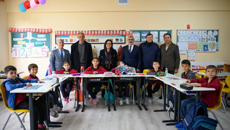 VALİ KAYA KİRAZLI KÖYÜ’NDEYDİ