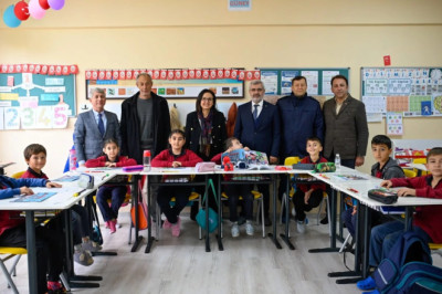 VALİ KAYA KİRAZLI KÖYÜ’NDEYDİ