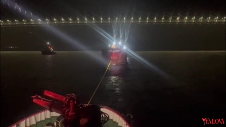 Çanakkale Boğazı'ndan Geçen Genel Kargo Gemisi Makine Arızası Yaptı