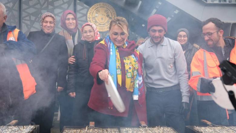 1 TON HAMSİ İKRAM EDİLDİ