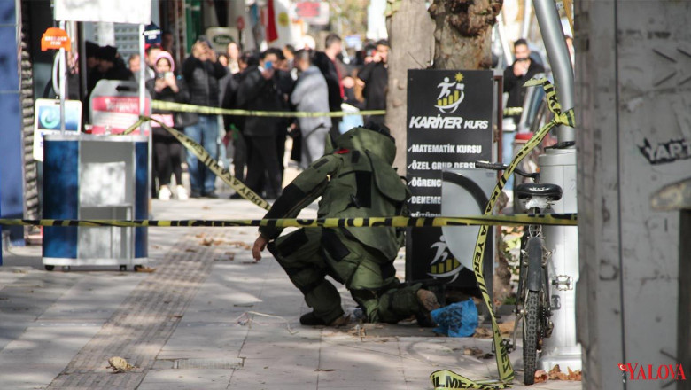 Şüpheli Çanta Fünye İle Patlatıldı