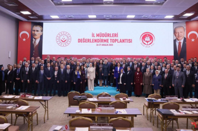 Aile ve Sosyal Hizmetler İl Müdürleri Bir Araya Geldi