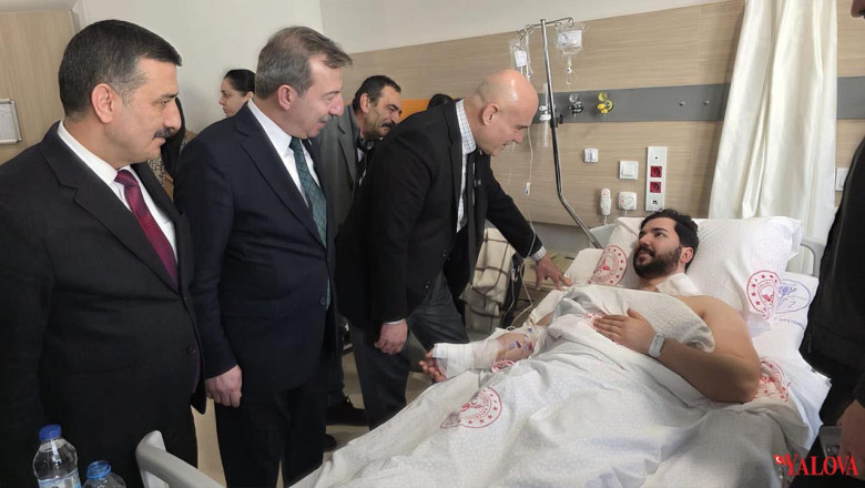 İYİ Parti Heyetinden Yalova’da Şehitler İçin Anma ve Yaralı Polislere Ziyaret