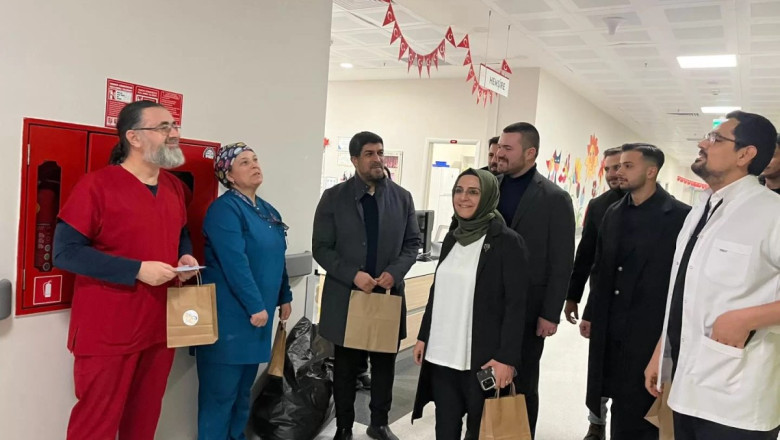 AK PARTİ HEYETİNDEN HASTANE ZİYARETİ