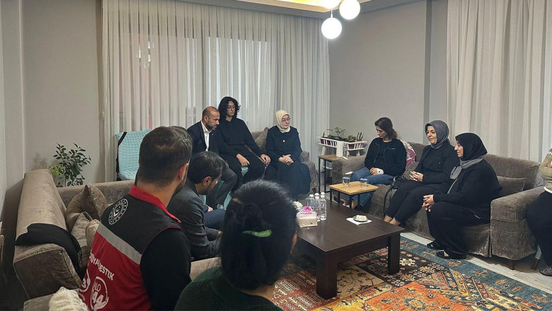 AK Parti Yalova Teşkilatından Şehit Polis İlker Pehlivan’ın Ailesine Ziyaret