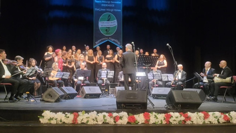 GEMLİK’TE TÜRK MUSİKİSİ ZİYAFETİ