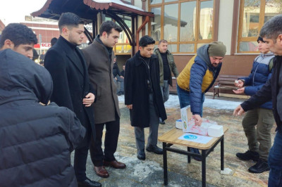 Ülkü Ocakları’ndan Şehitler Anısına Lokum İkramı