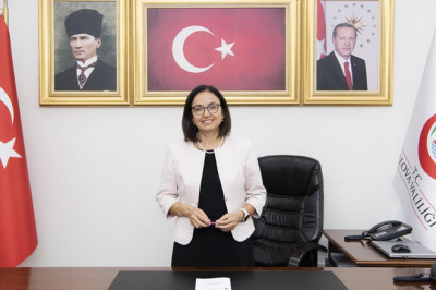 Türkiye'nin 4 Kadın Valisinden 3'ü Görev Yerinde Kaldı