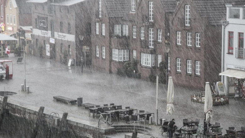 Yalova Belediyesi Açıkladı: Fırtına 18.00’e Kadar Devam Edecek