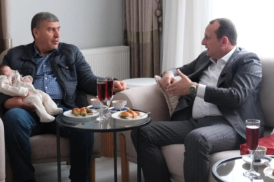 BEBEK SETLERİ BAŞKAN YELE’DEN