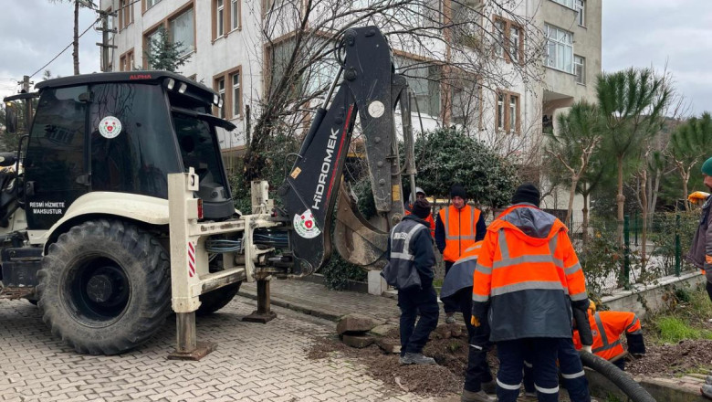 ALTINOVA’DA SAHADA YOĞUN MESAİ