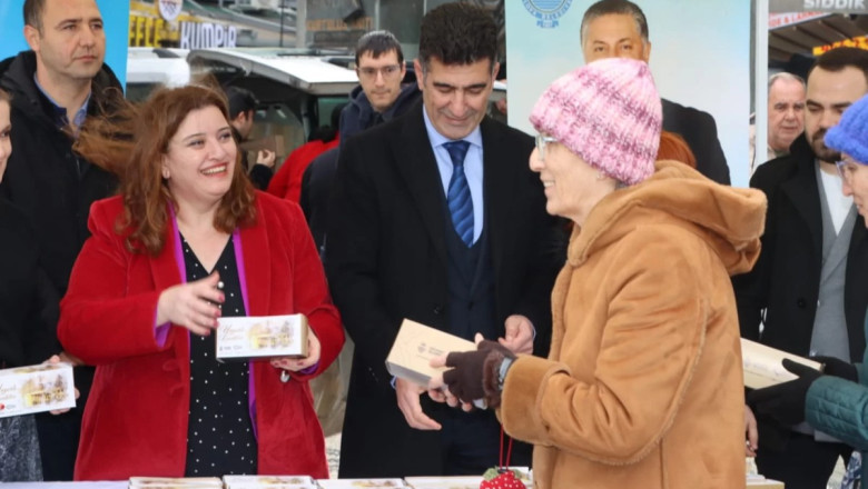 KANDİL SİMİDİ VE LOKUM İKRAMI