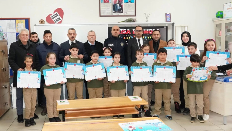 FISTIKLI İLKOKULU’NDA ARA KARNE HEYECANI YAŞANDI