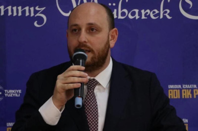 Büyükgümüş’ten CHP Lideri Özel’e: “Kendi Vekillerinin Bakanımızı Tebrik Etmesine İçerlemiş”