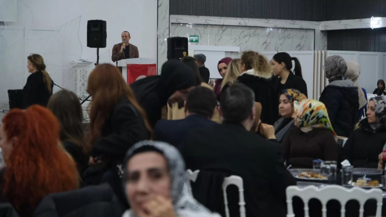 1000 KİŞİLİK DEV KADINLAR MATİNESİ