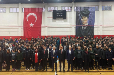 Yalova’da İkinci Dönem “İlk Ders: Bayrak” Temasıyla Açıldı