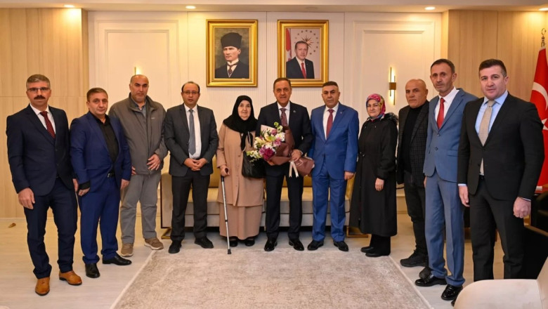 ŞEHİT AİLELERİ DERNEĞİ’NDEN VALİ USTA’YA ZİYARET