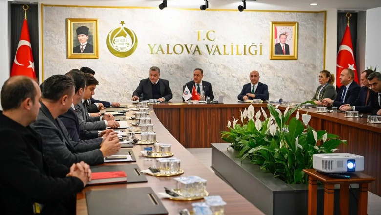 YALOVA’DAKİ SU SIKINTISI MASAYA YATIRILDI