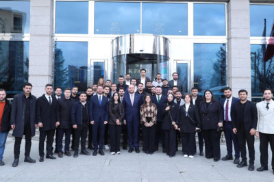 GENÇLİK KOLLARI, ANKARA’DAYDI