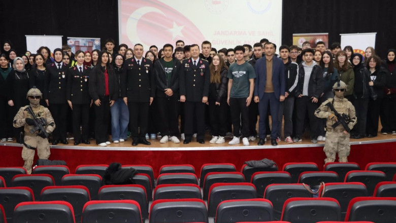 350 Öğrenciye Akademi Tanıtımı