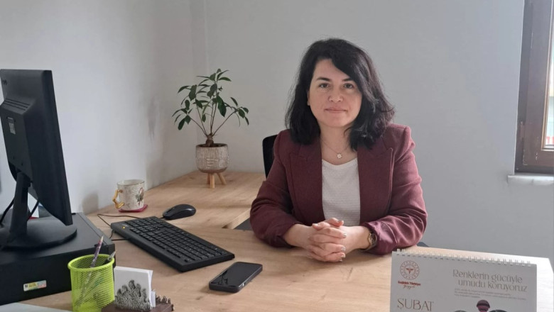 DR. ONAT, MENOPOZ OKULU EĞİTİMLERİNİ ANLATTI