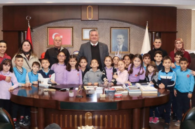 ÖĞRENCİLER’DEN BAŞKAN GÜREL’E ZİYARET