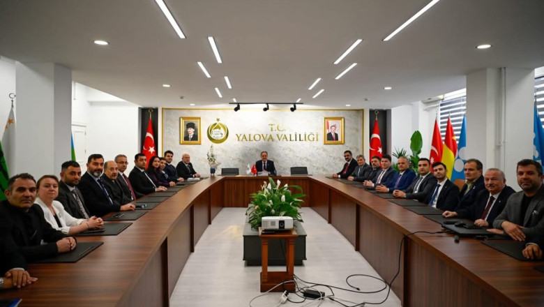 TÜRKİYE KAMU-SEN’DEN VALİ USTA’YA ZİYARET