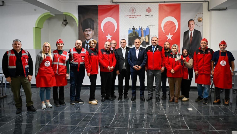 Vali Usta İsmetpaşa’da İftarda