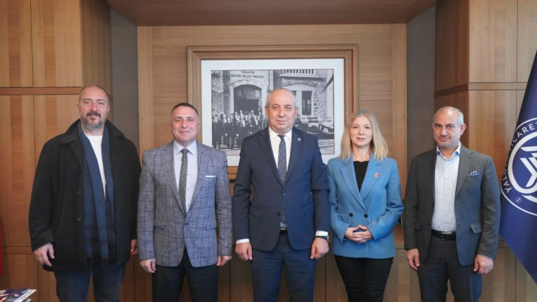 ‘GAZETECİLERİN HAK KAYIPLARI VAR’