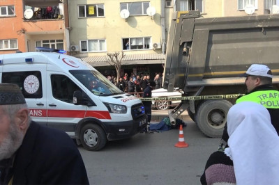 Yalova’da Korkunç Olay: Kamyonunu Altında Kalan Adam Vefat Etti