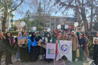 ‘KADINLAR; İNSANLIĞIN UMUDUNU DA TAŞIR’