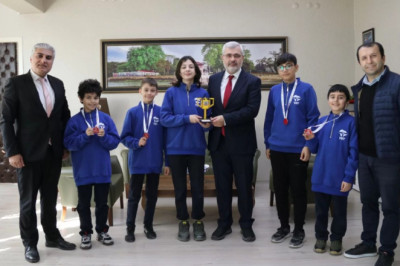 TET ROBOT TAKIMI’NDAN YENİLİKÇİ PROJE BAŞARISI