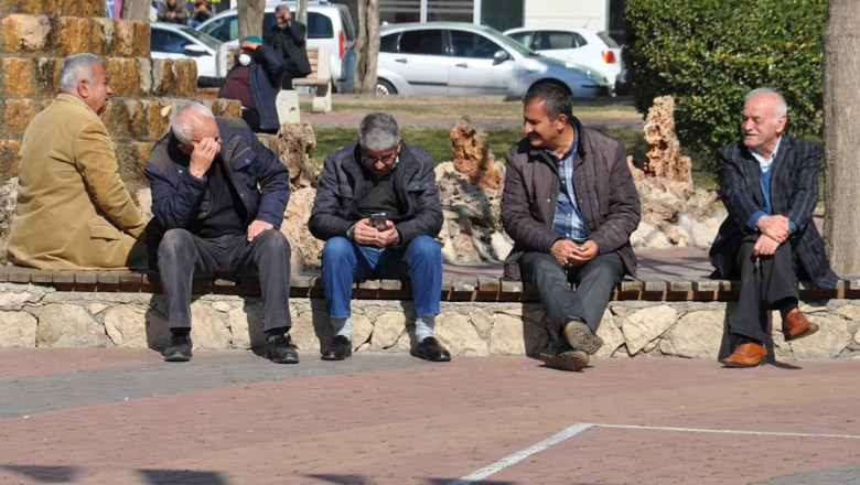 EMEKLİLERE ‘2’Sİ 1 ARADA’ ÖDEME BAŞLIYOR